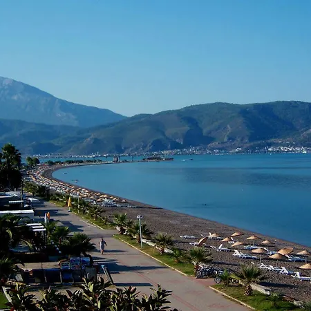 Ξενοδοχείο Miramar 3*