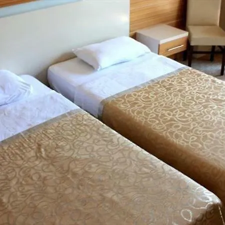 Miramar Hotel 3*