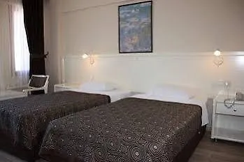 Miramar Ξενοδοχείο 3*